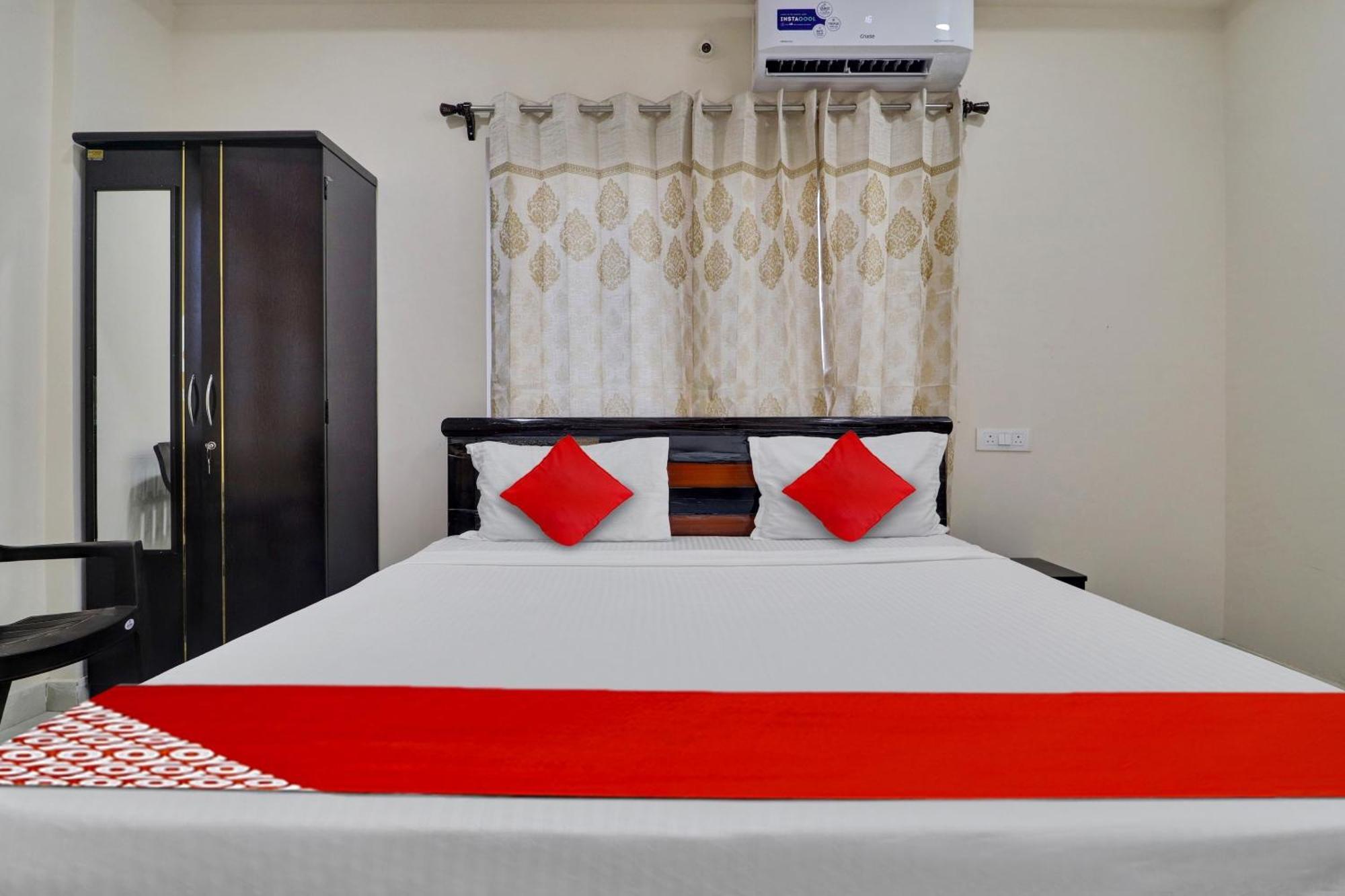 O Shri Ganesh Near By Himayatnagar,ashok Nagar,rtc X Roads 3* Hyderabad